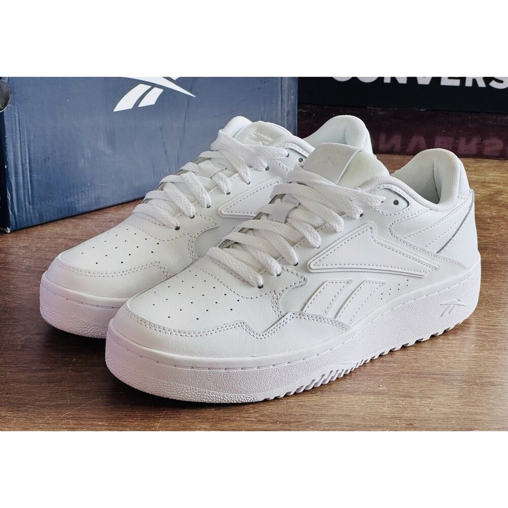 Men’s Size 7.5 Reebok ATR Chill Women’s Size 8.5 Triple White 100200461 NIB